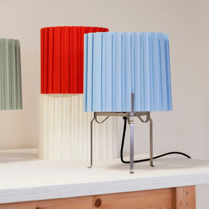 HAY - Canelé -tafellamp 370, zachtblauw