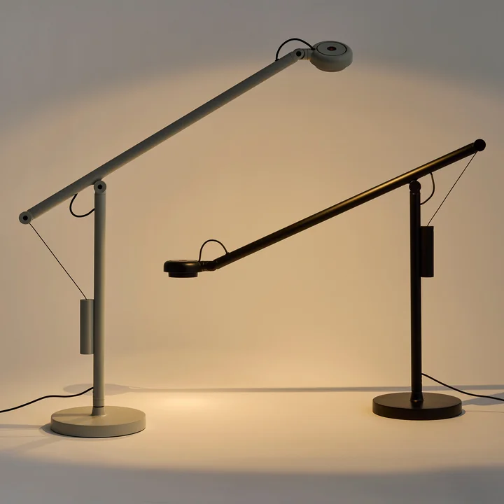 HAY - Fifty-Fifty -bureaulamp, ash grey en soft black