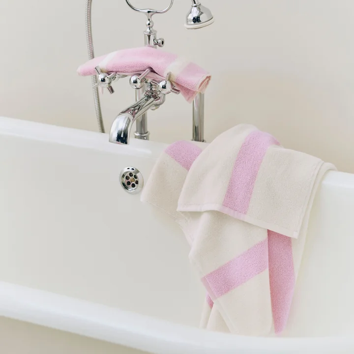 HAY - Stripe badhanddoek en washandje, cool roze