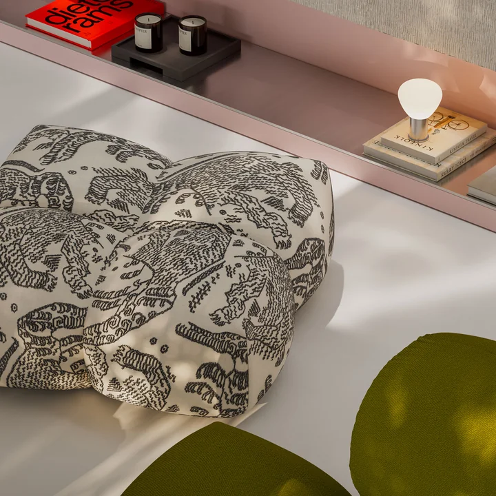 OUT Objekte unserer Tage - Sander Pouf Large, petrol/wit (Tiger Mountain Col. 003 van Dedar)