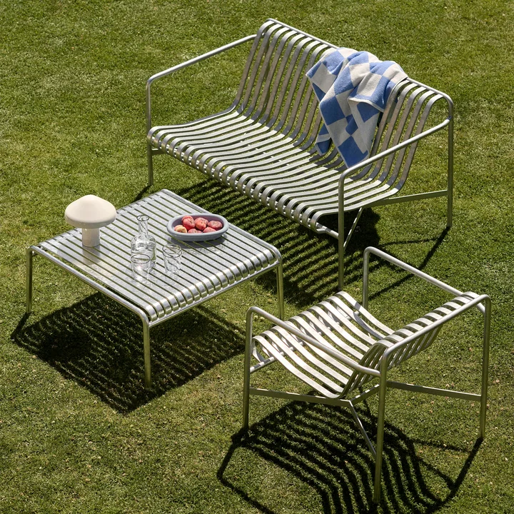 HAY - Palissade Bijzettafel, loungebank en lage loungestoel, hot galvanised