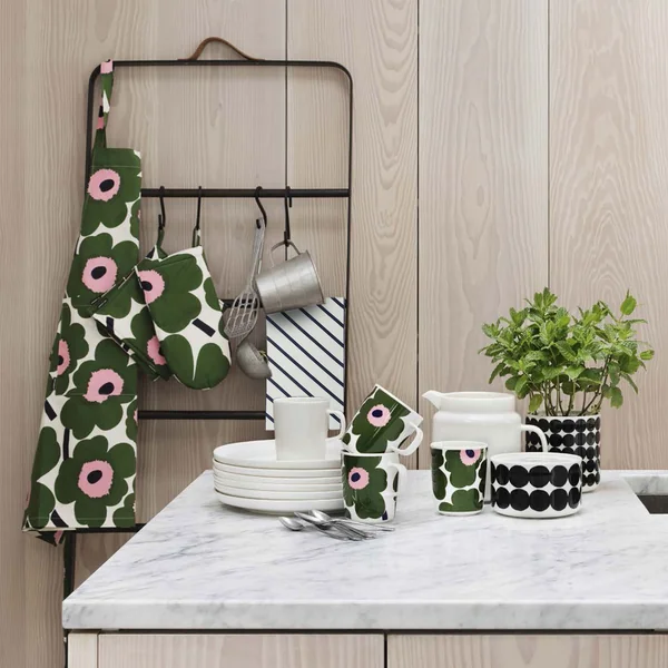 Diverse keukenbenodigdheden van Marimekko