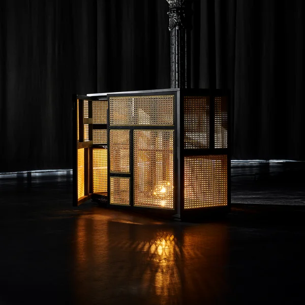 Het Design House Stockholm - Air Sideboard in zwart - van binnenuit verlicht