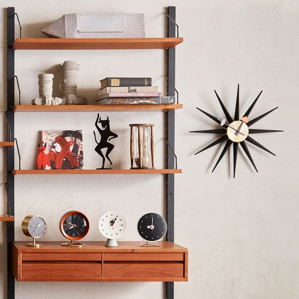 Kegelbasisklok van Vitra