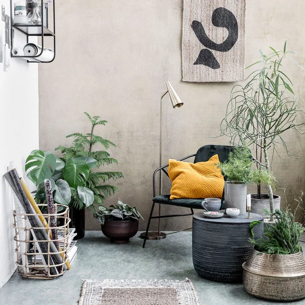 Velours Velours Velours kussenovertrek van House Doctor in de woonkamer op de fauteuil in de woonkamer