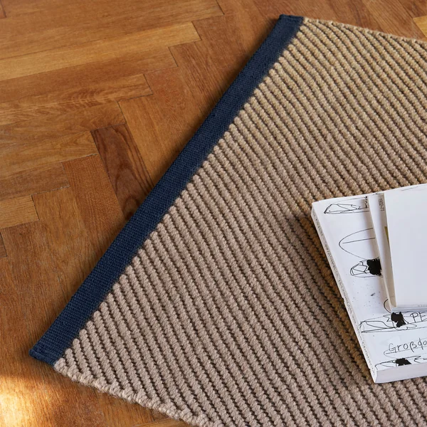 Bias vloerkleed, cappuccino van HAY .